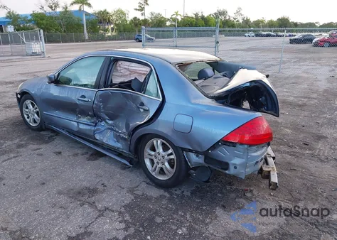 2007 Honda Accord 2.4 Se z USA, uszkodzony, nr VIN 1HGCM56387A182598